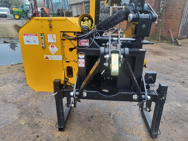 Chris Atkin & Son Ltd - McConnel PA5565